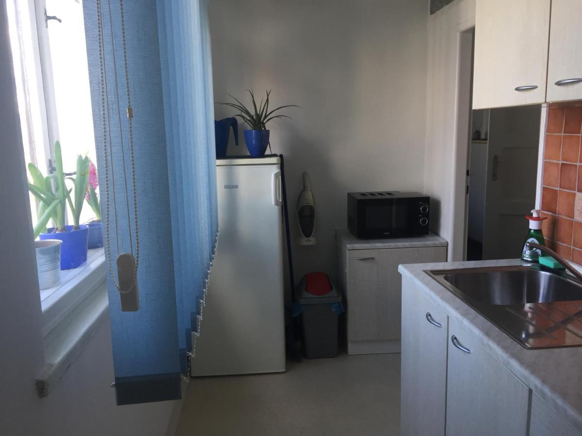 Blue Apartment In Beautiful English Style Garden With Atmosphere Praag Buitenkant foto