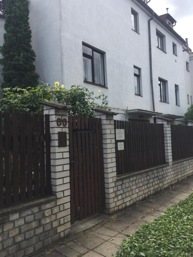 Blue Apartment In Beautiful English Style Garden With Atmosphere Praag Buitenkant foto